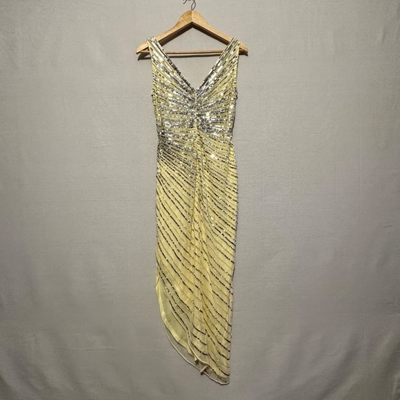 NWT Mac Duggal Silver Sequined Faux Wrap Sleeveless Midi Dress - size 4 - Picture 4 of 7